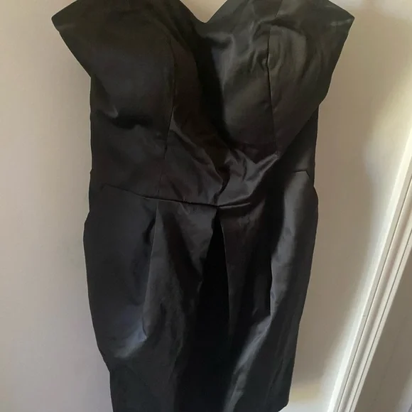 Cute little black dress - Picture 2 of 2